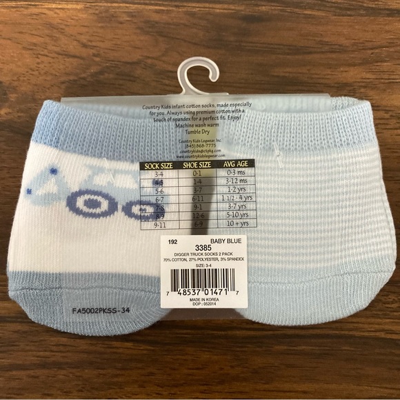 $1 NWT Country Kids Digger Truck Socks 2 Pack, Baby Blue 0-3 Months - Picture 3 of 6